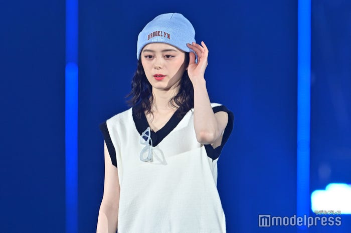 紺野彩夏(C)モデルプレス