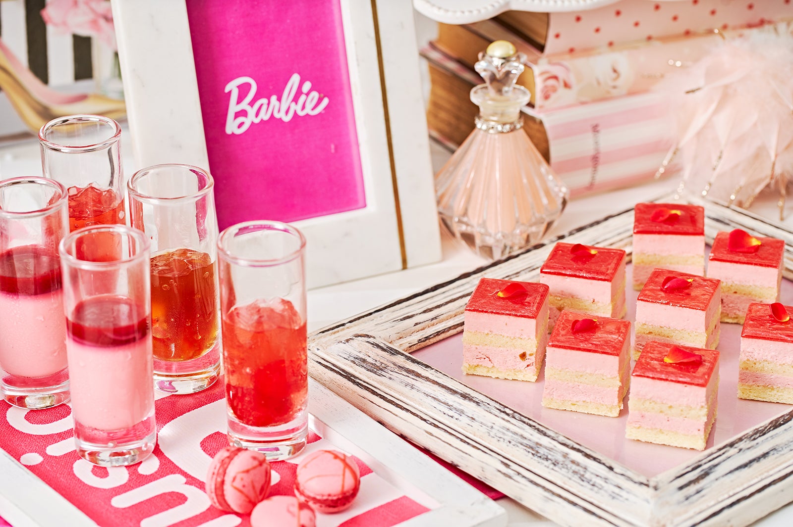 ストロベリーホリック～Barbie in Paris～／画像提供：ザ ストリングス 表参道