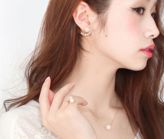 ダブルコットンパールビジューリング「salus」1,590円(税込)