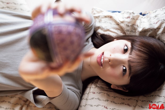 乃木坂46筒井あやめ、優しい空気感溢れる “今”切り取ったグラビア披露＜独占カットあり＞