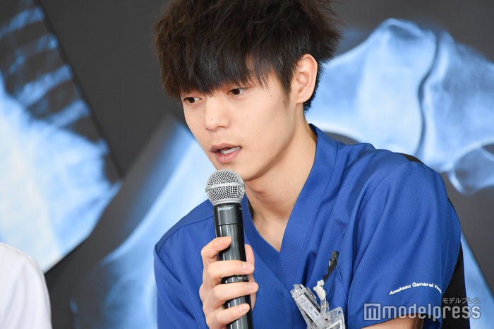 窪田正孝 鼻がシュッと 本田翼 広瀬アリスが疑惑の目 憧れの月9 エピソードも ラジエーションハウス モデルプレス 窪田正孝 鼻がシュッと 本田翼 広瀬アリスが疑惑の目 憧れの月9 エピソードも ラジエーションハウス モデルプレス