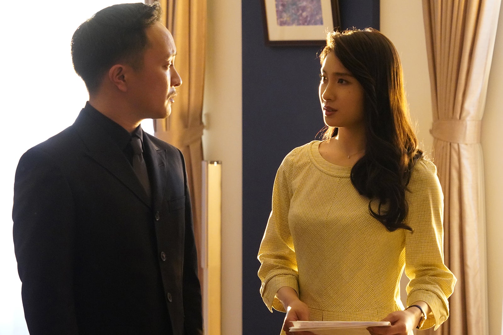 濱田岳、土屋太鳳（C）2022「大怪獣のあとしまつ」製作委員会