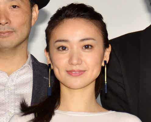 大島優子“透けブラ”大胆衣装で登場 男性共演者陣が興奮&困惑「すっごい見ちゃった」