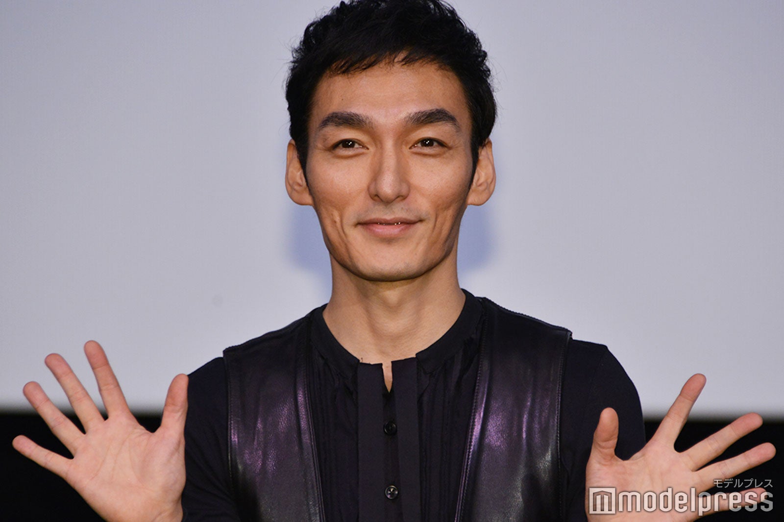 草なぎ剛（C）モデルプレス