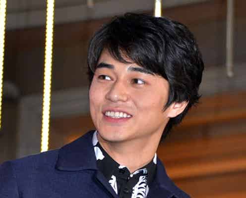 東出昌大、クリスマスは「サンタさんの格好で待っていたい」