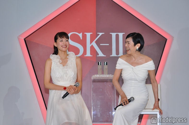 綾瀬はるか、桃井かおり