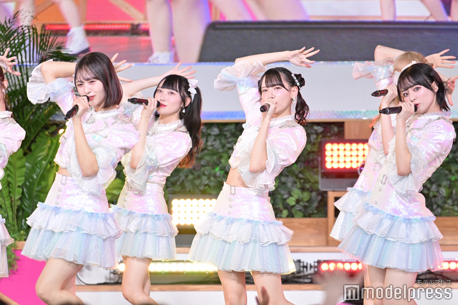 ≠ME（C）モデルプレス