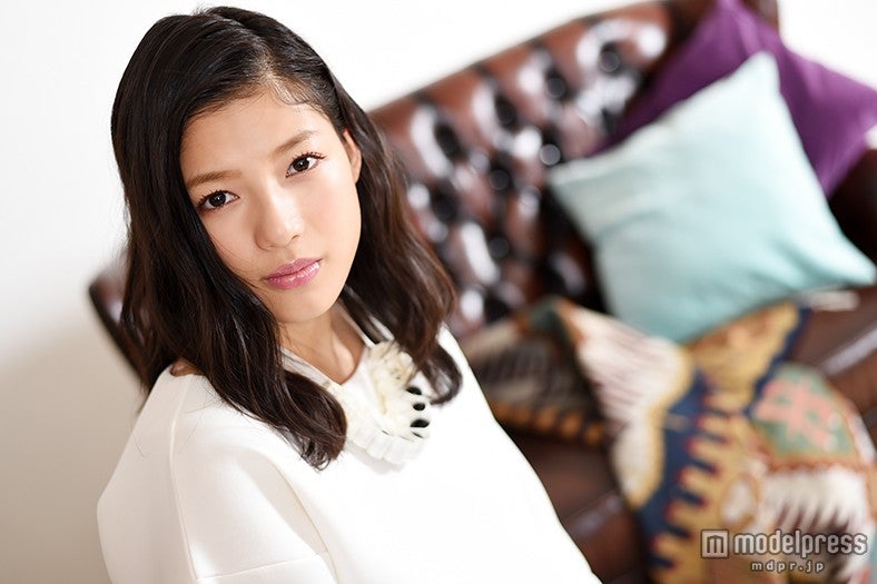 E-girls - 石井杏奈 クッション E-girls - 石井杏奈 1stスタイルブック 直筆サイン入り『AN』 の