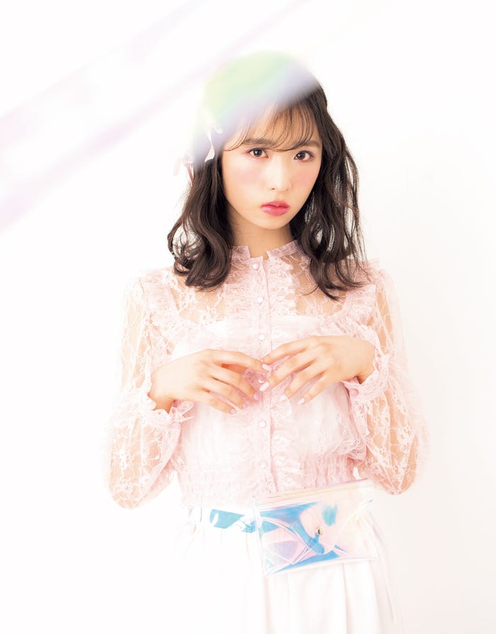 小栗有以(写真提供:徳間書店)