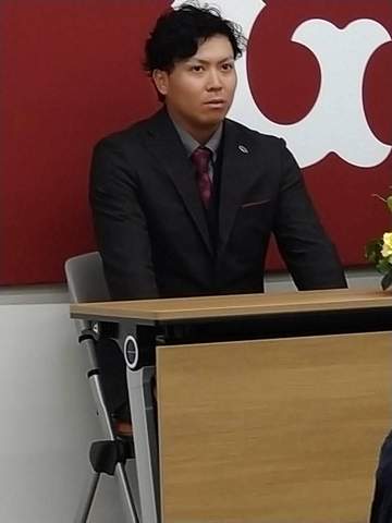 巨人 知念大成の支配下契約発表 補強期限の7月末近づく中、なぜ支配下昇格？