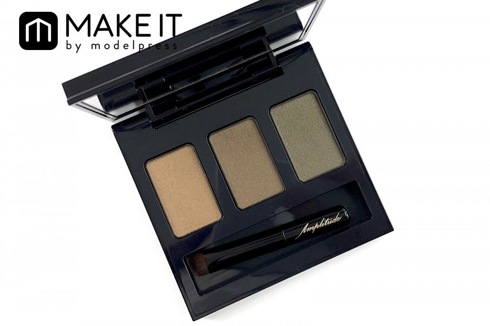 Amplitude／パウダー アイブロウ／01 ナチュラルブラウン／6,000円（税抜） (C)メイクイット