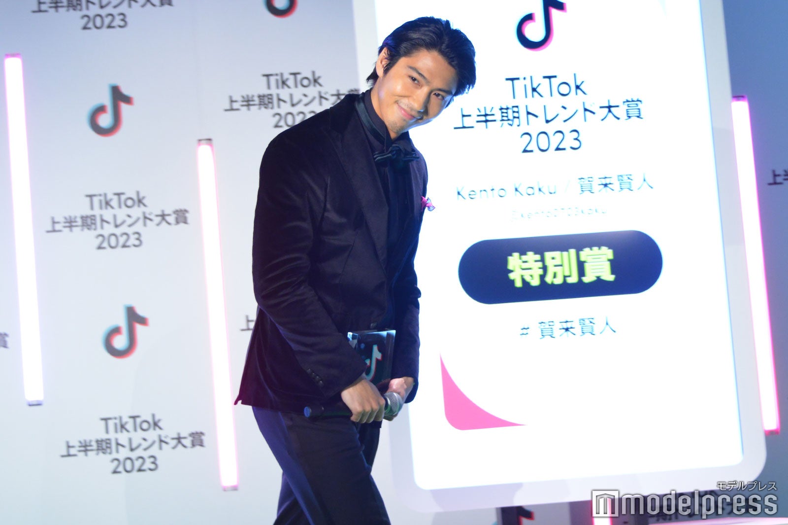 賀来賢人（C）モデルプレス