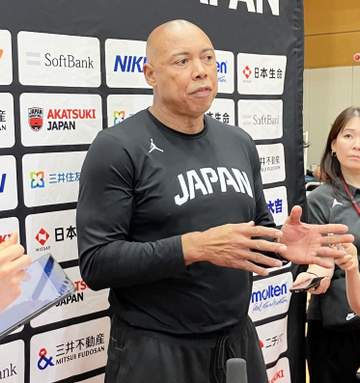 バスケットボール女子 ゲインズ監督「スタンダード守れば良い結果残せる」9月W杯開幕 優勝国ロス五輪切符獲得