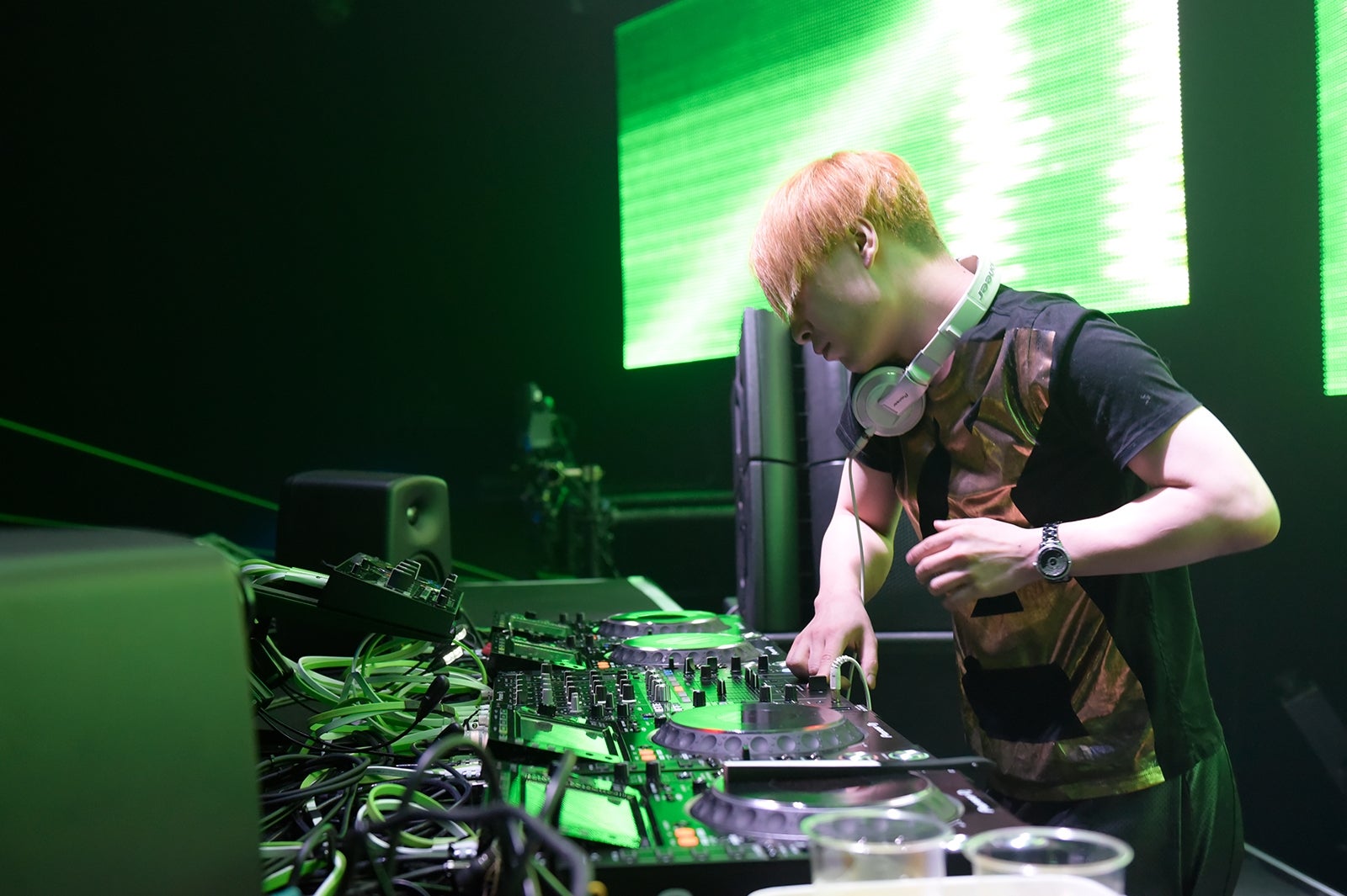 多くのアーティストを世に送り出してきた中田ヤスタカ