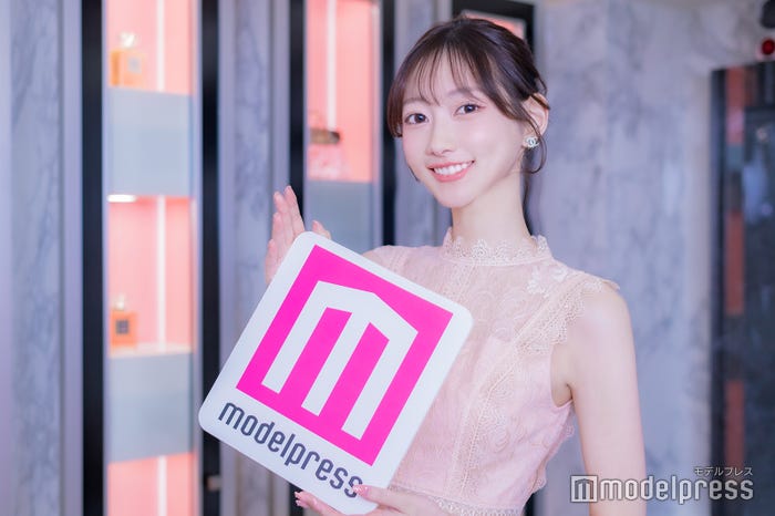 あまのえま「桃李」(C)モデルプレス