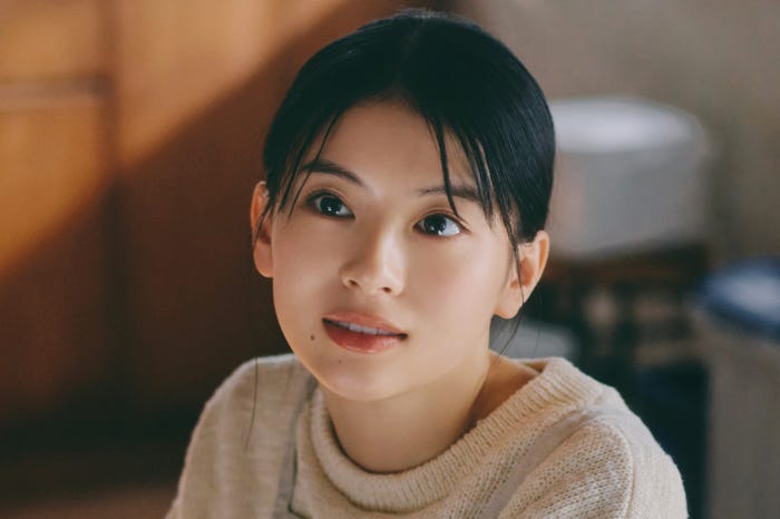 出口夏希(C)2026「君の話」製作委員会