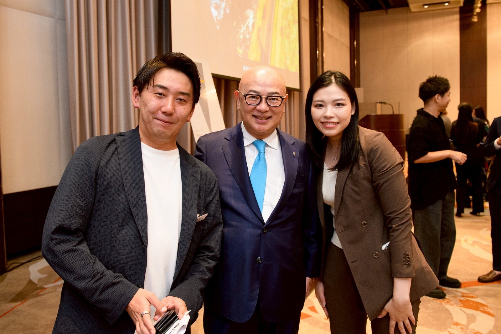 （写真左）淀川昂佑氏（提供写真）