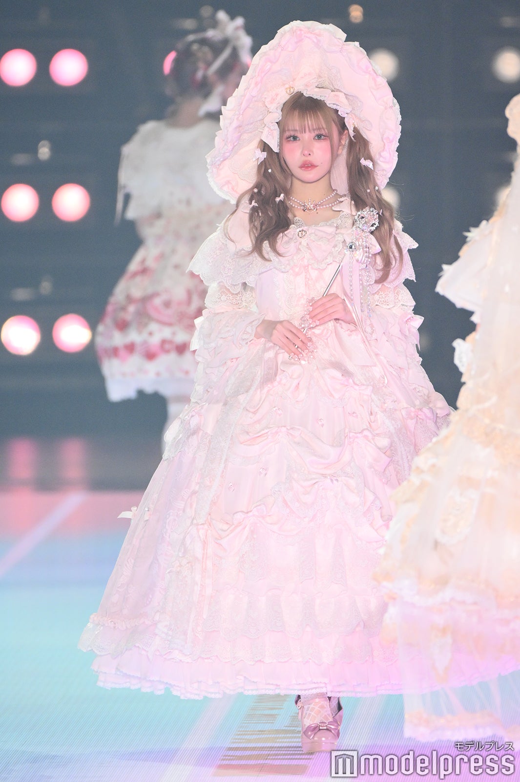 （C）モデルプレス