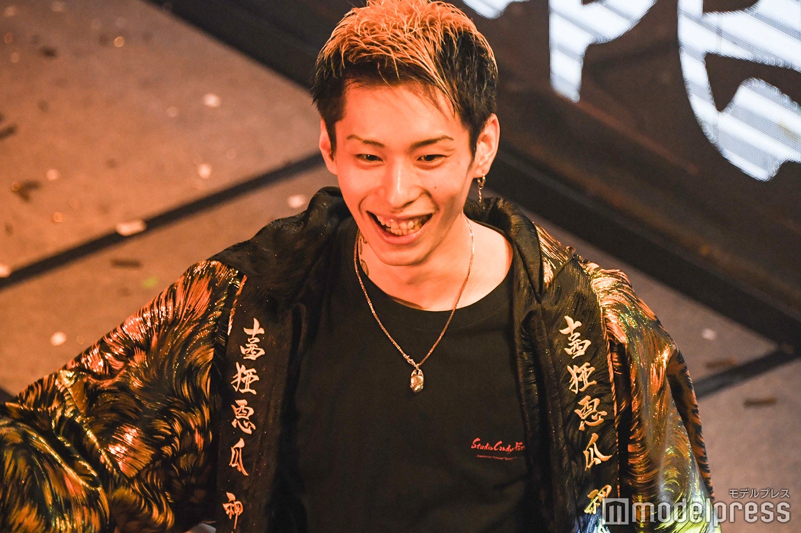 DJ脇 「レペゼン恐怖のカウントダウンライブ ～ガチで生配信～」（C）モデルプレス