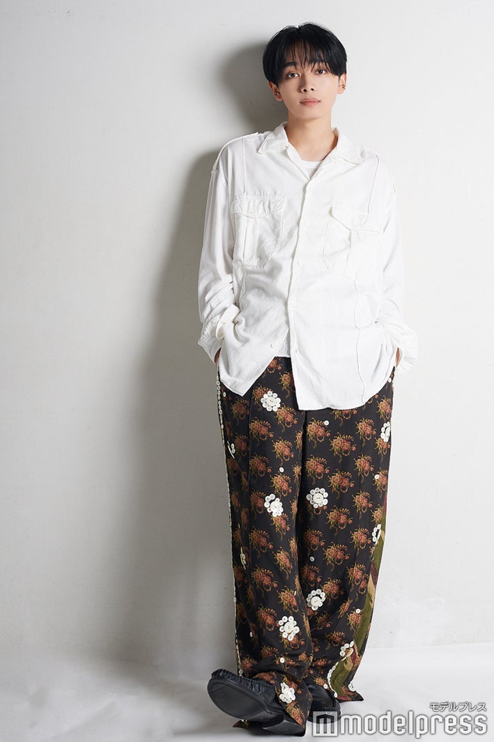 宮世琉弥／ヘアメイク：礒野亜加梨、スタイリスト：鴇田晋哉（C）モデルプレス