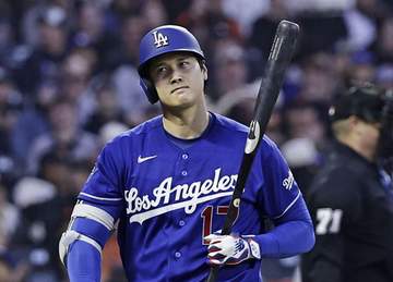 ドジャース・大谷翔平 第1打席は空振り三振 悪天候のため1時間20分遅れで試合開始