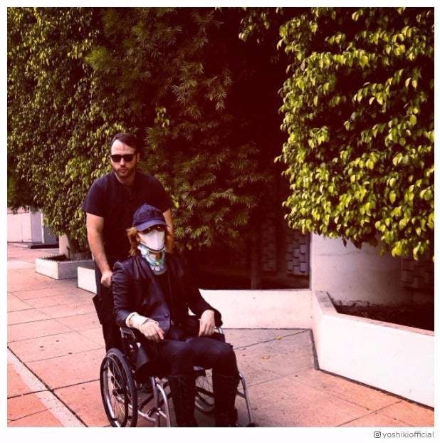 YOSHIKI、早くも退院　状況を明かす…スタジオに寄ったが「ほとんど覚えてない」