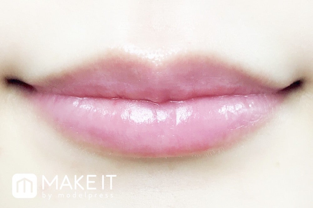 CHICCA／メスメリック リップラインスティック／05 エンジェルローブ 使用 (C)メイクイット