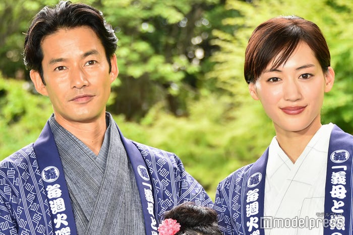 竹野内豊、綾瀬はるか (C)モデルプレス