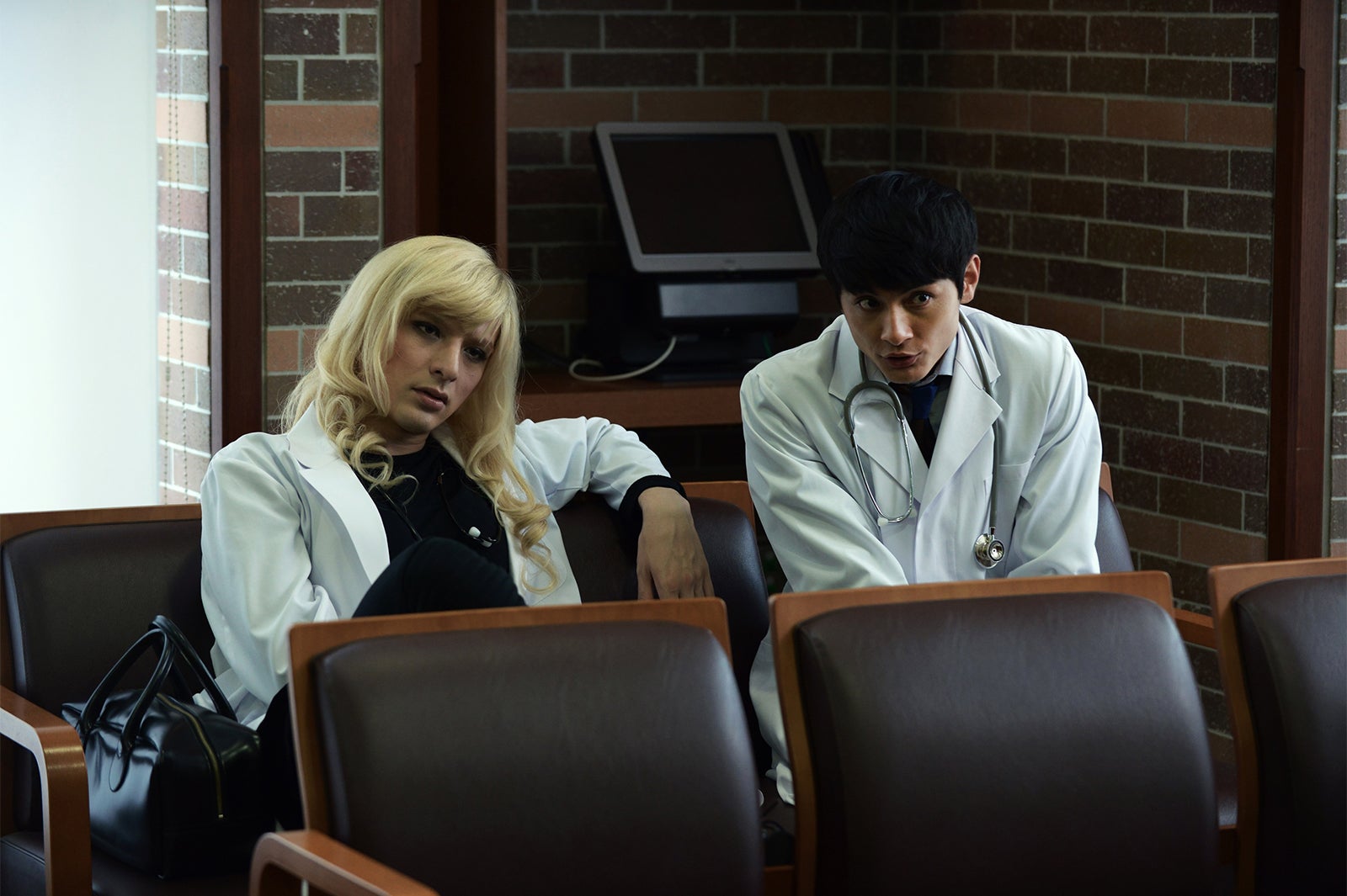 （左から）城田優、高良健吾（C）WOWOW