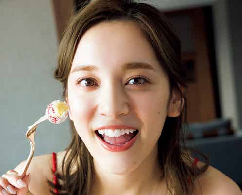 都丸紗也華、高級ホテルでSEXYにお祝い