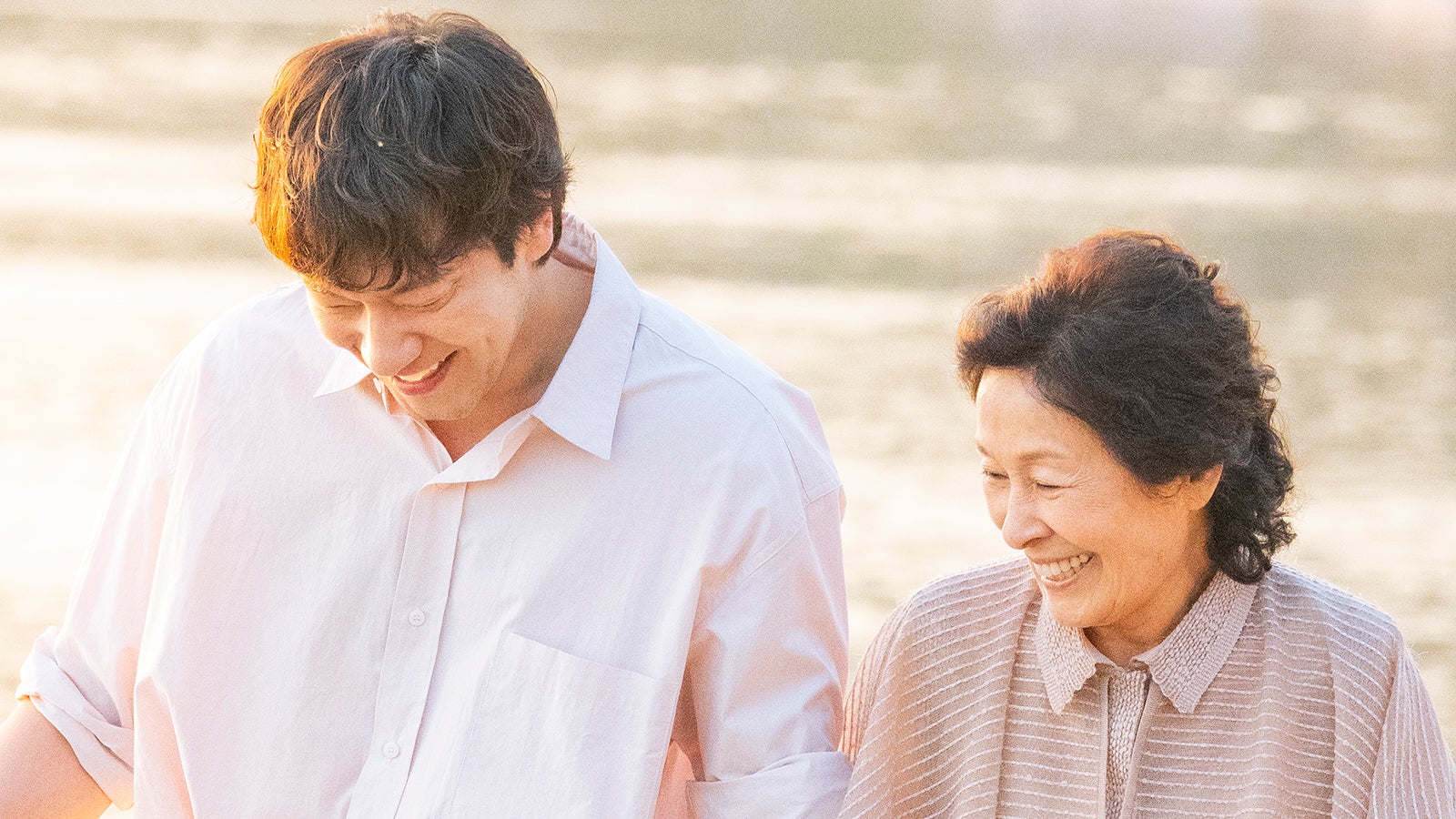 ソン・ソック、キム・ヘジャ／Netflix「君は天国でも美しい」独占配信中