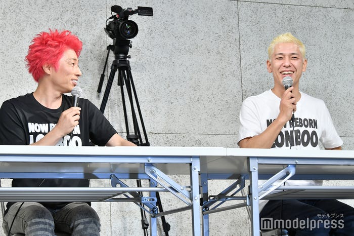 会見を行った田村淳、田村亮 (C)モデルプレス