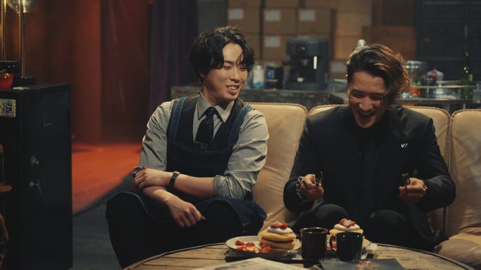 宮舘涼太、岩本照/新CM「見えるぜ!WAVE EYES」篇(提供写真)