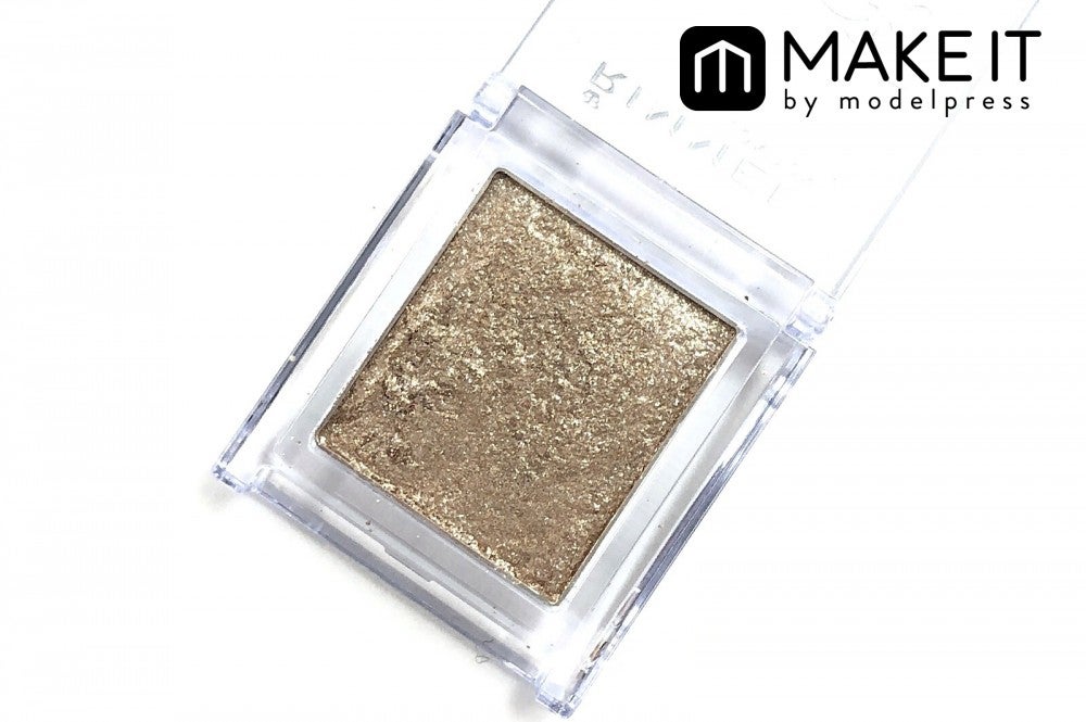 リンメル／プリズム パウダーアイカラー／004／800円（税抜） (C)メイクイット