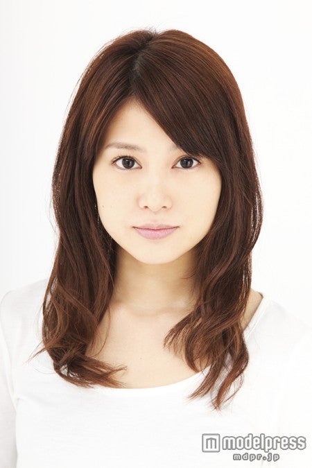 共演の佐津川愛美