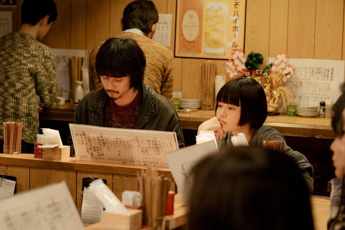 柳俊太郎、杉咲花「冬のなんかさ、春のなんかね」第4話(C)日本テレビ