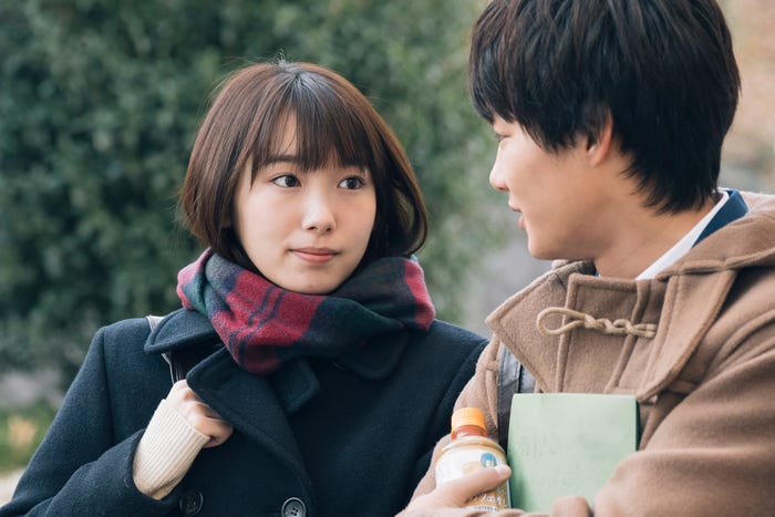 飯豊まりえ、野村周平/「電影少女」第9話より(C)「電影少女2018」製作委員会