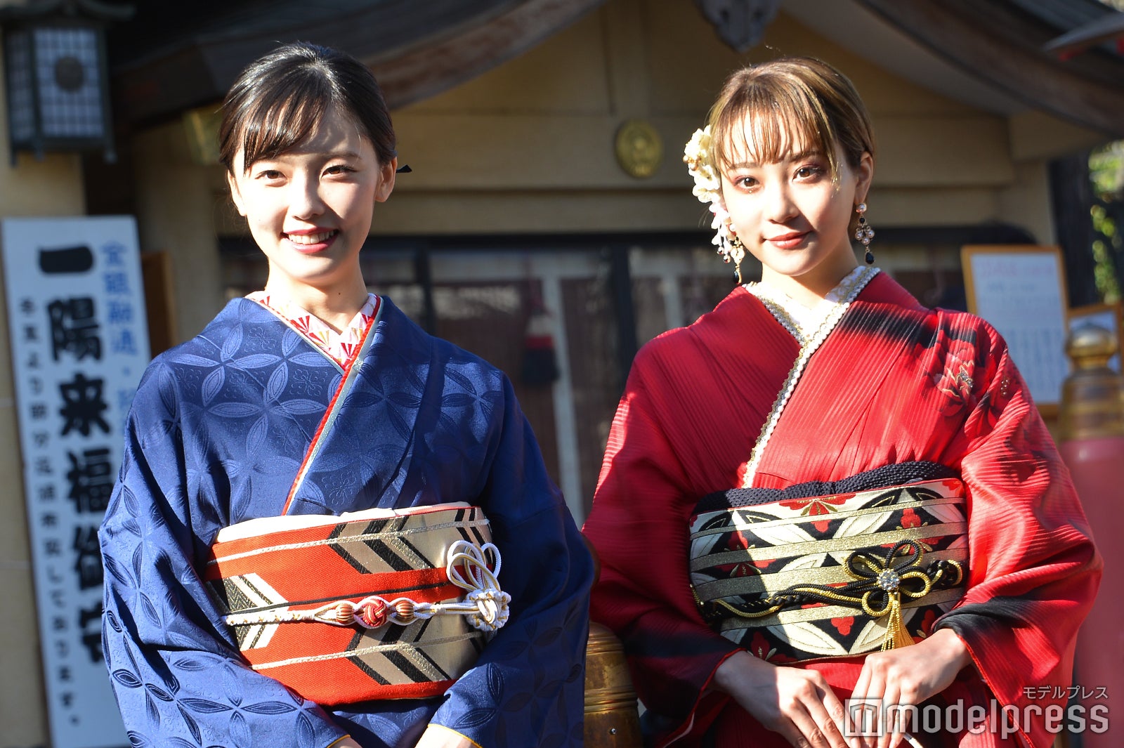 （左から）加藤小夏、安田愛里（C）モデルプレス