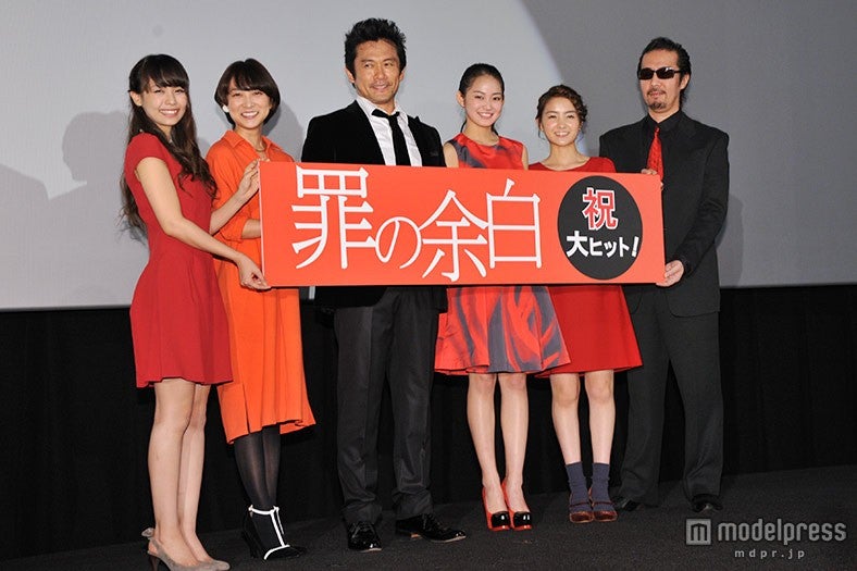 （左から）金魚わかな、谷村美月、内野聖陽、吉本実憂、葵わかな、大塚祐吉監督