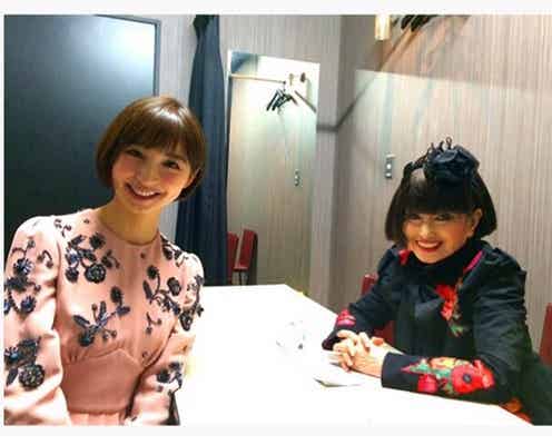 篠田麻里子、黒柳徹子と「髪型お揃いです」“ペアルック”姿公開