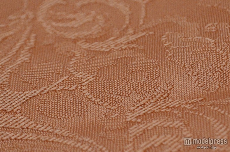 シンデレラドリームのテーブルにある隠れミッキー