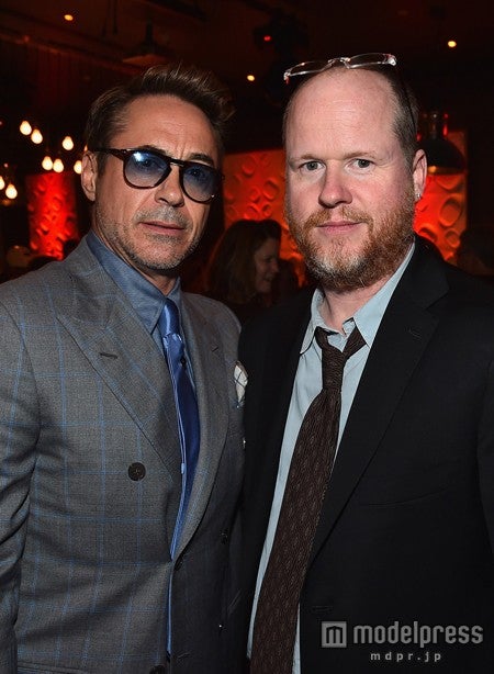 ロバート・ダウニーJr、ジョス・ウェドン監督（C）Marvel 2015