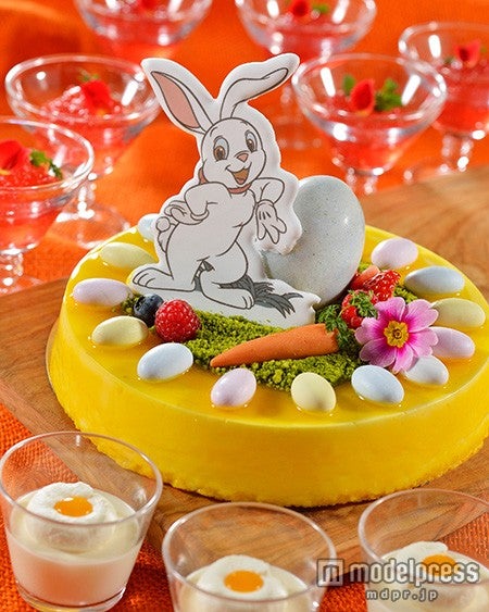 ランドホテル内「シャーウッドガーデン・レストラン」、ブッフェのデザート（イメージ）／（C）Disney