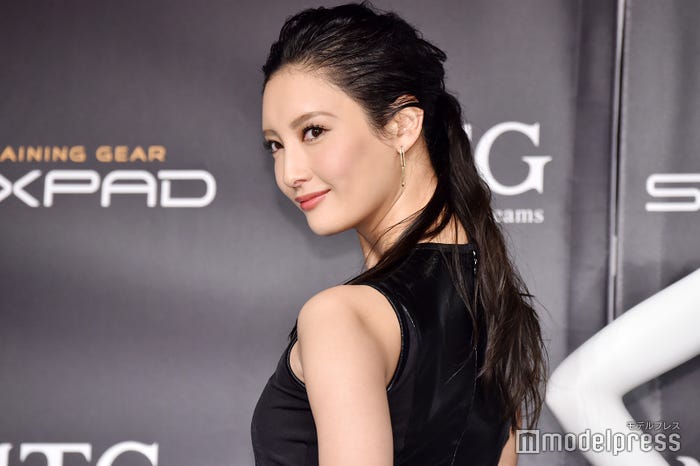 菜々緒(C)モデルプレス