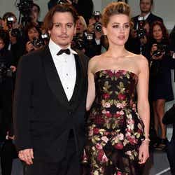 モデルプレス - ジョニー・デップ、夫婦でヴェネツィア国際映画祭に登場