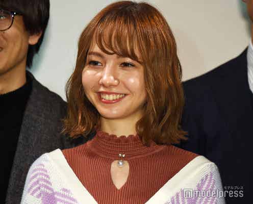柴田あやな、お相手との密着ショットで結婚発表 所属事務所も退所へ