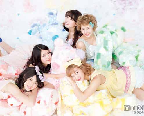 ℃-ute、グラビアでフレンチロリータに挑戦