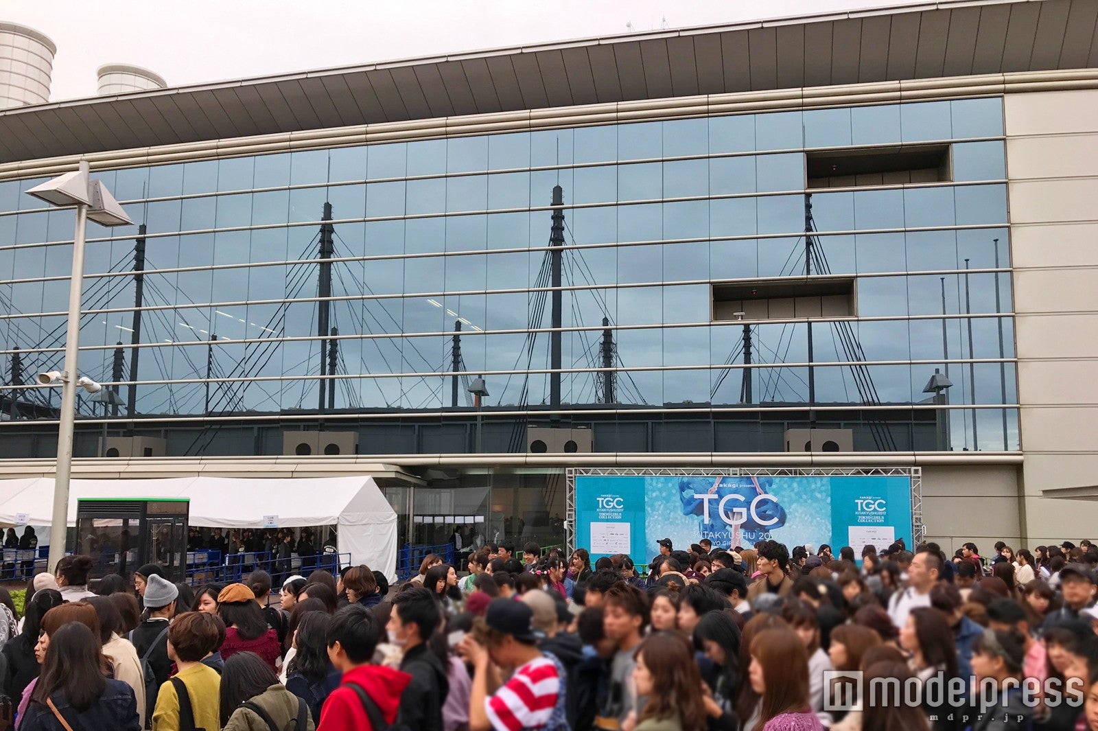 「TGC KITAKYUSHU 2017 by TOKYO GIRLS COLLECTION」外観 （C）モデルプレス