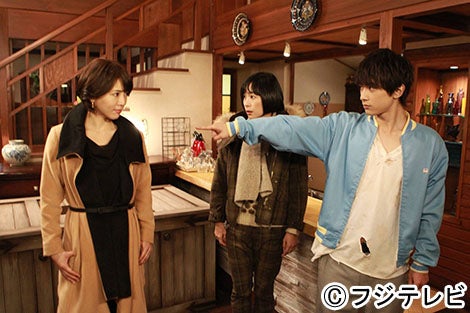 （左から）釈由美子、西田尚美、吉沢亮