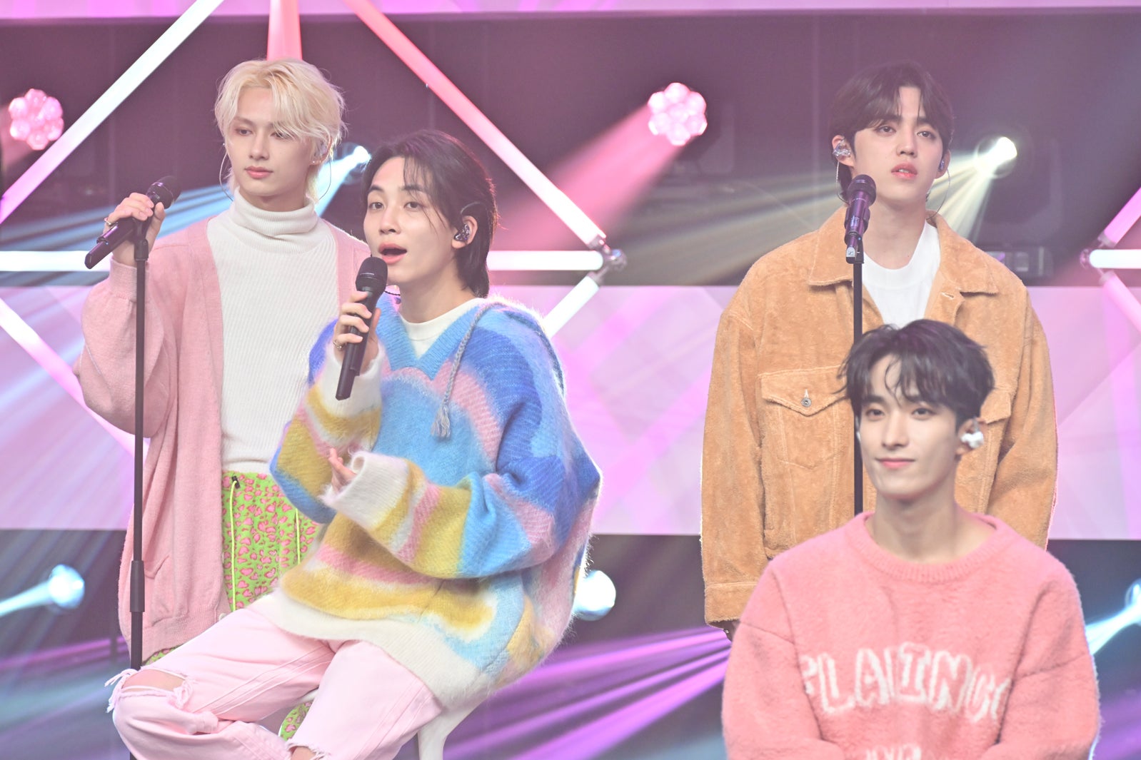 SEVENTEEN、初のウィンターソング「あいのちから」のステージ配信開始